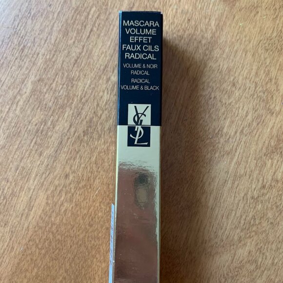 Yves Saint-Laurent Mascara False lash effect. Radical black. Dramatic volume. - Picture 1 of 2